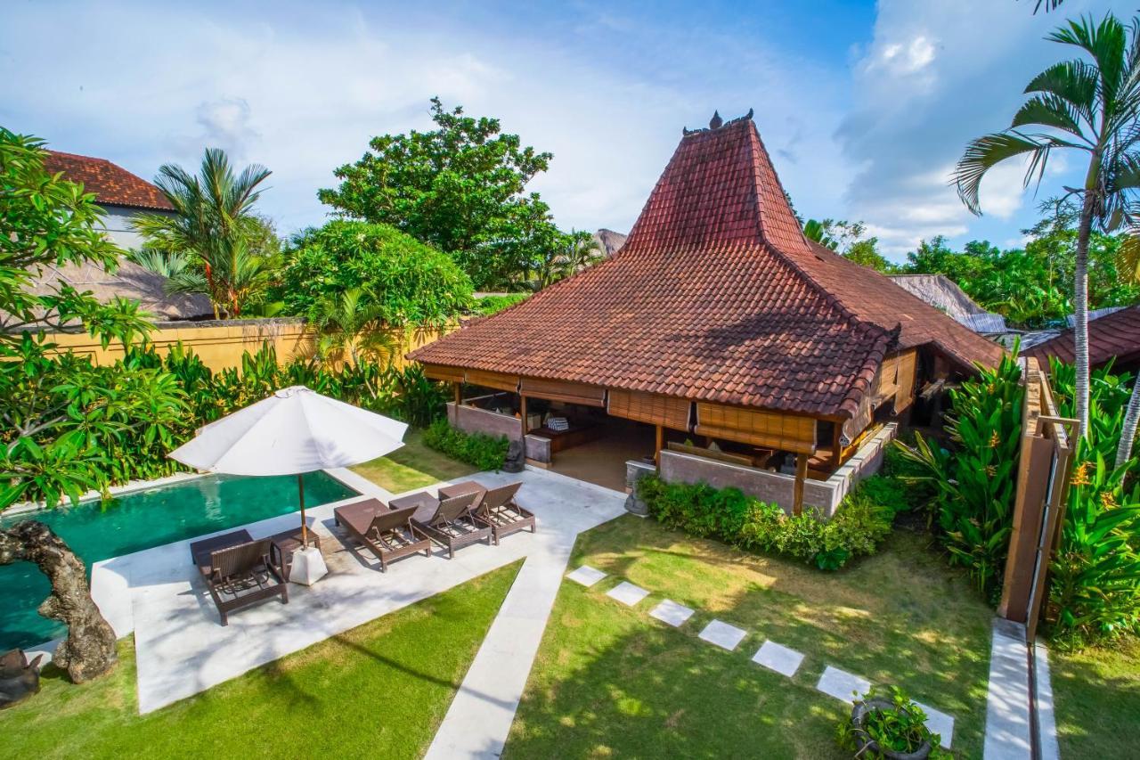 Five-Bedroom Villa