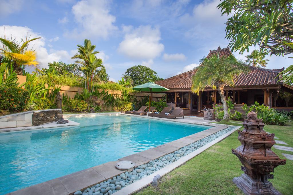 Three-Bedroom Villa Private Pool