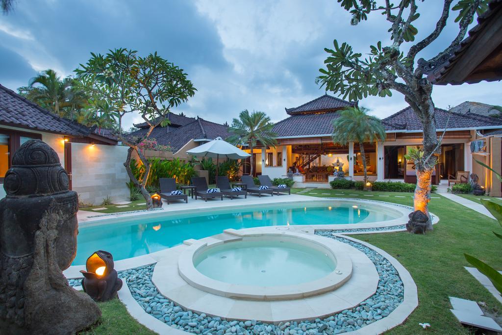 Five-Bedroom Villa