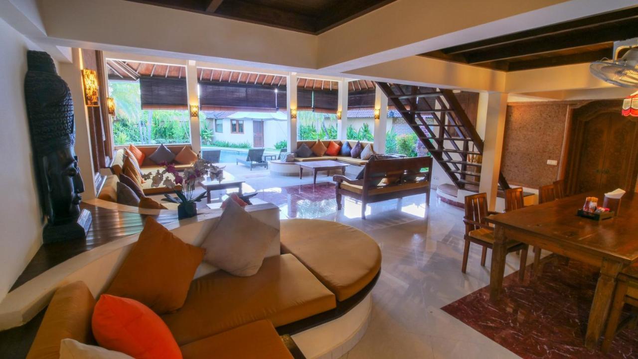 Four-Bedroom Villa Private Pool